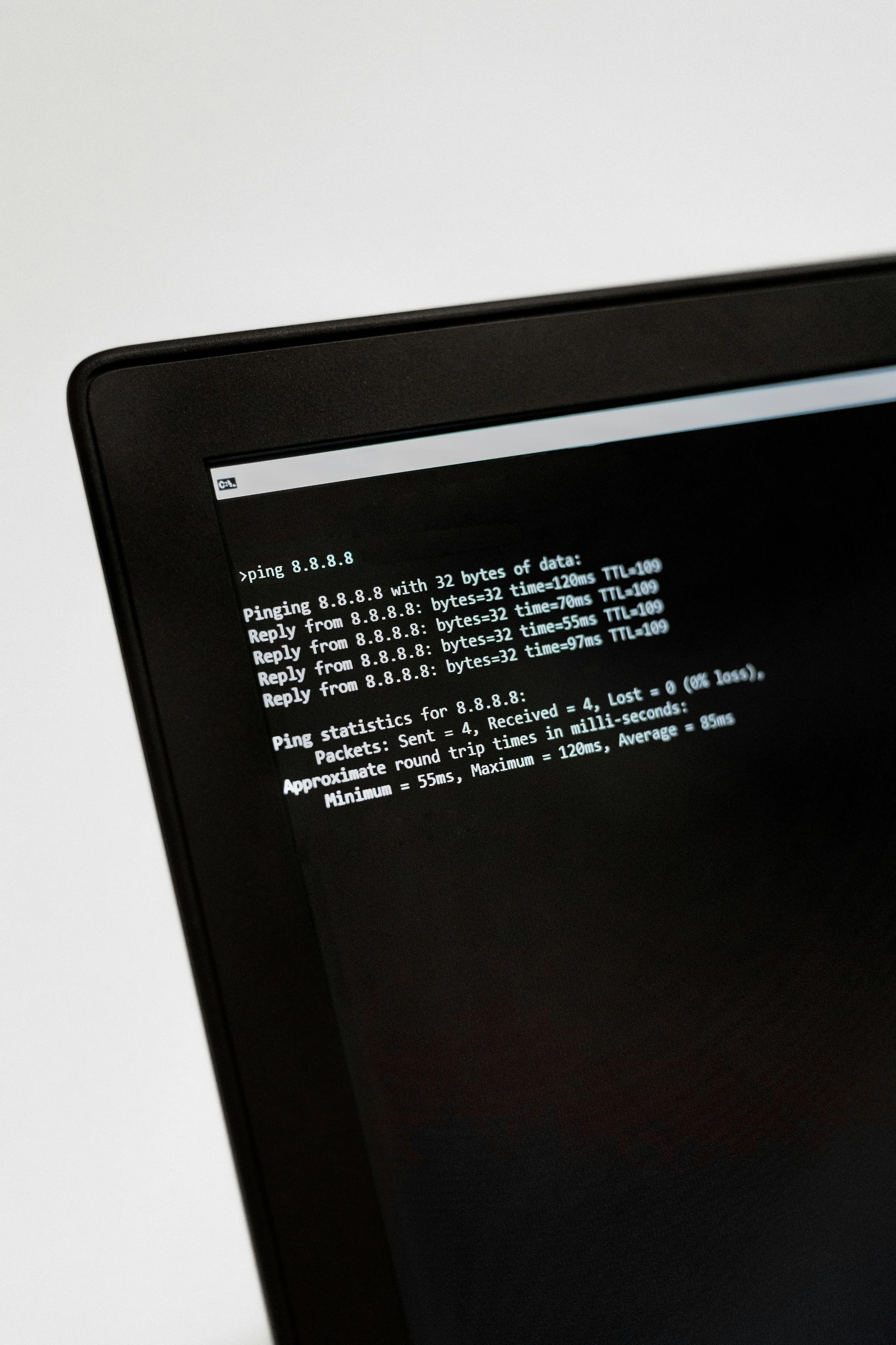 Delito de estafa informática en España: Guía clara para víctimas e investigados.