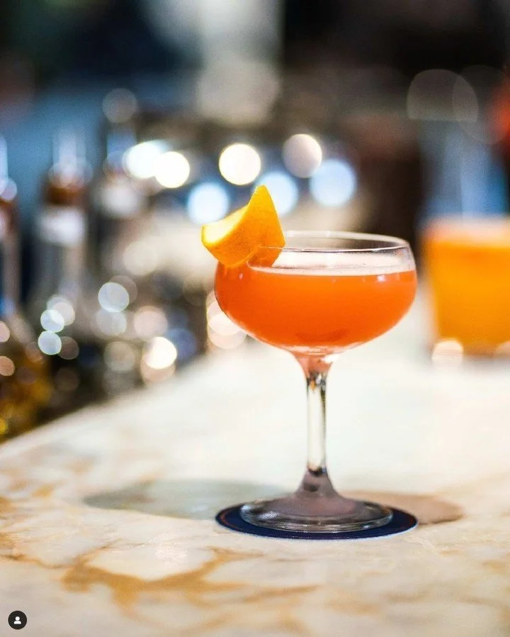 On a cold night, dream of Spring with a delicious L'Uccello di Primavera cocktail @aifiori at The Langham, Manhattan: 

Boukman rhum, Avua cachaca, St. Agrestis inferno bitter, strawberry, basil, and pineapple.

Picture  @tlin_jpg

#aifiori #nycockta