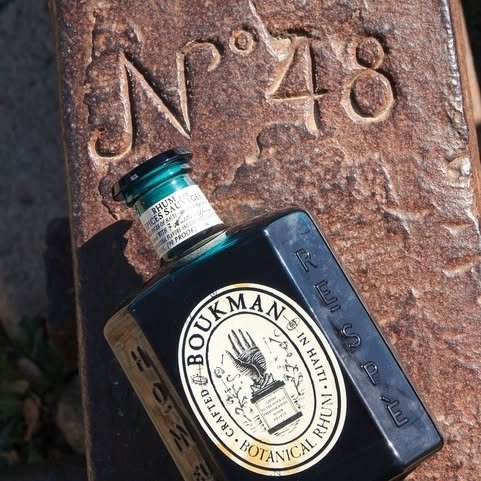 220 years ago today, Napoleon's army surrendered to the rebel slaves, who proclaimed freedom and independence.

#napoleon #vertieres #haitianblogger #haiti #haiti🇭🇹 #dessalines