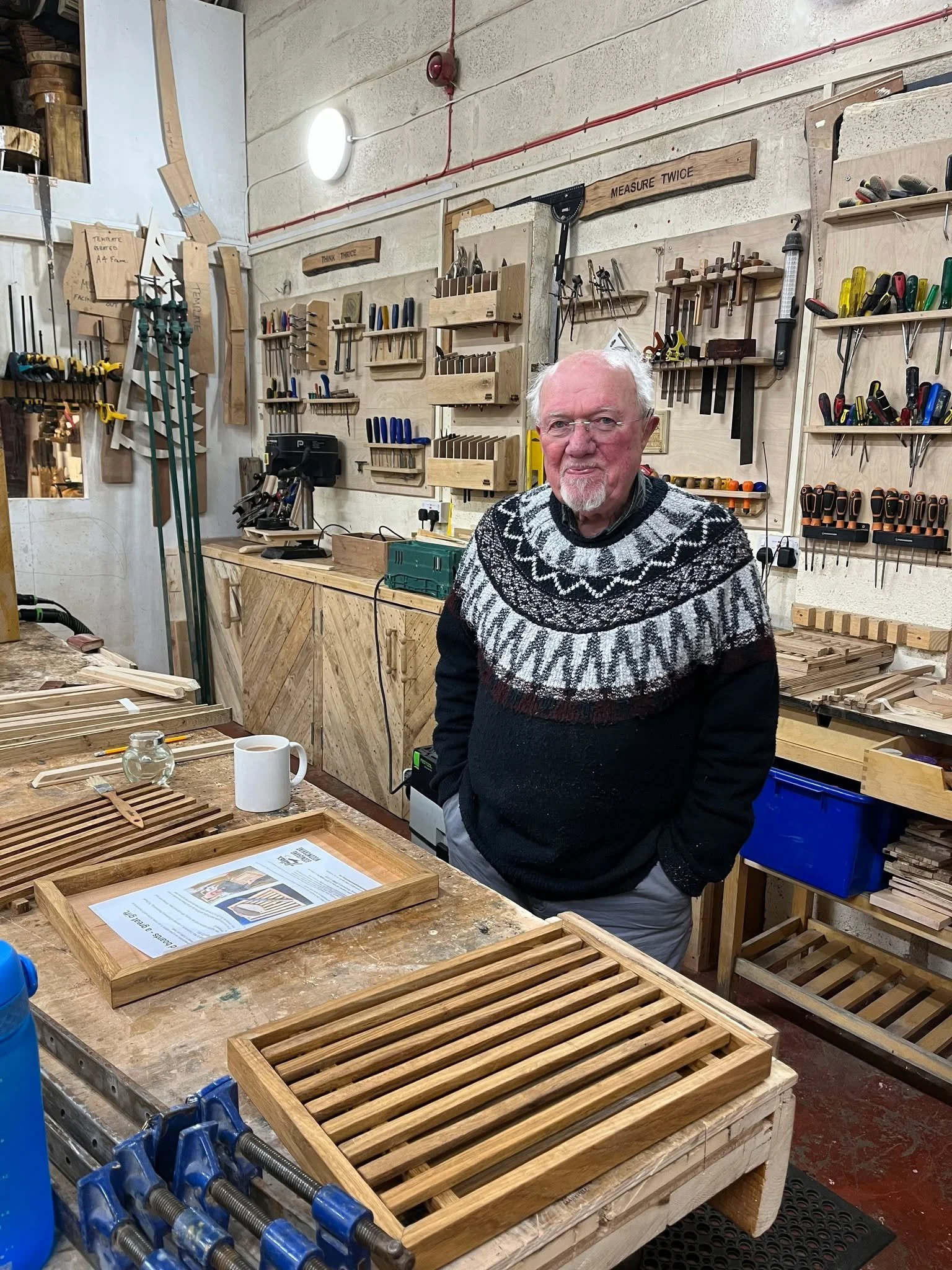 MAX'S BREADBOARDS 🥖

Max has been volunteering with us for three years. In that time, with the help of other volunteers, Max has been turning 27 square meters of old oak flooring into beautiful breadboards. He has made over 100! 

These are some of 