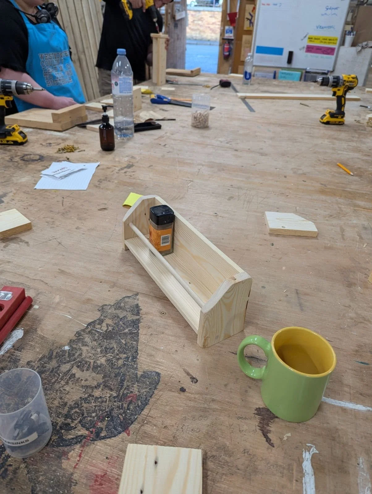 We loved having @glasgowtoollibrary  at the workshop last week making spice racks. 🛠️✨
Great people, good energy, and plenty of hands-on making. It is always nice to see the space being used to create something practical that&rsquo;ll be enjoyed at 