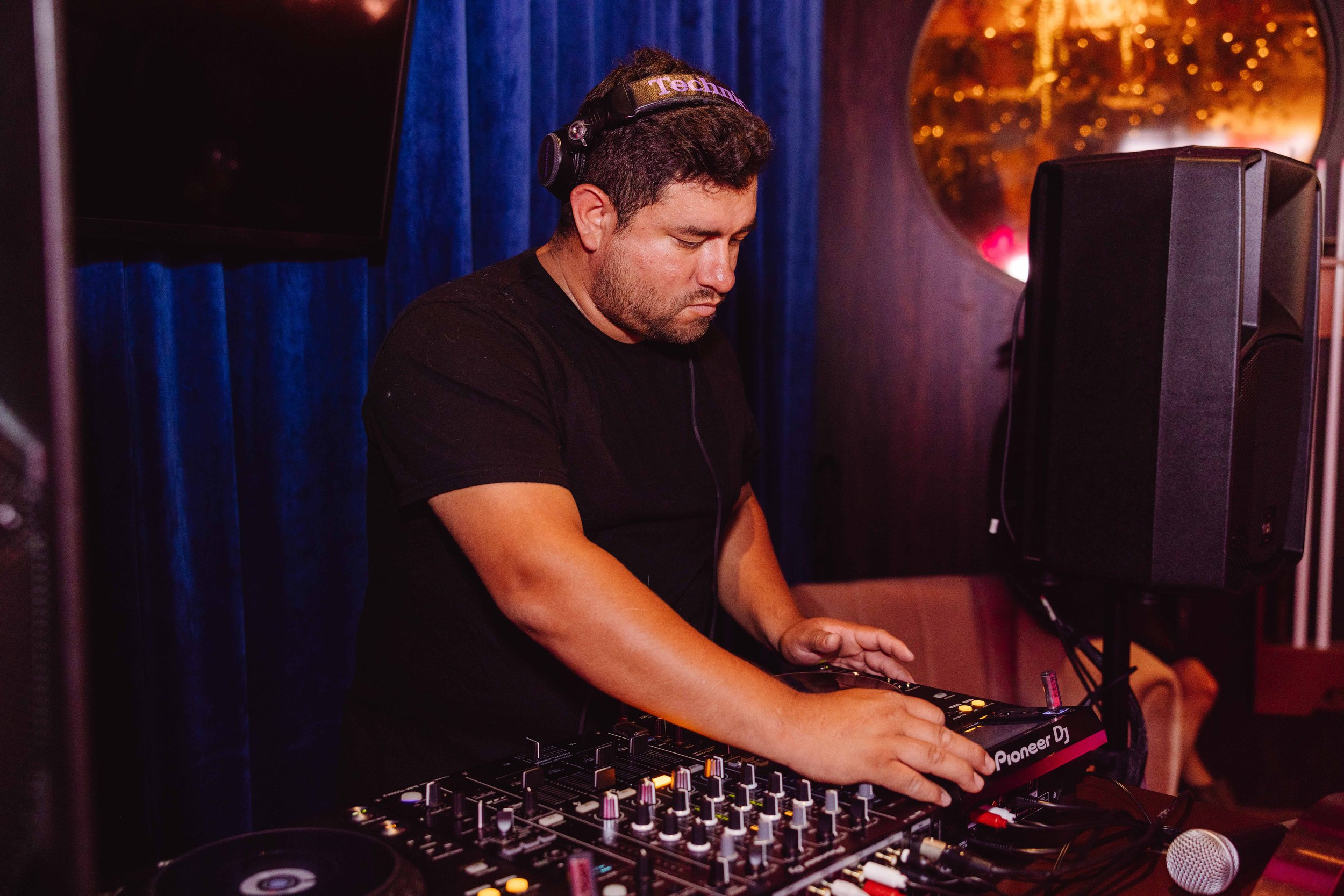 DiveBar-118.jpg