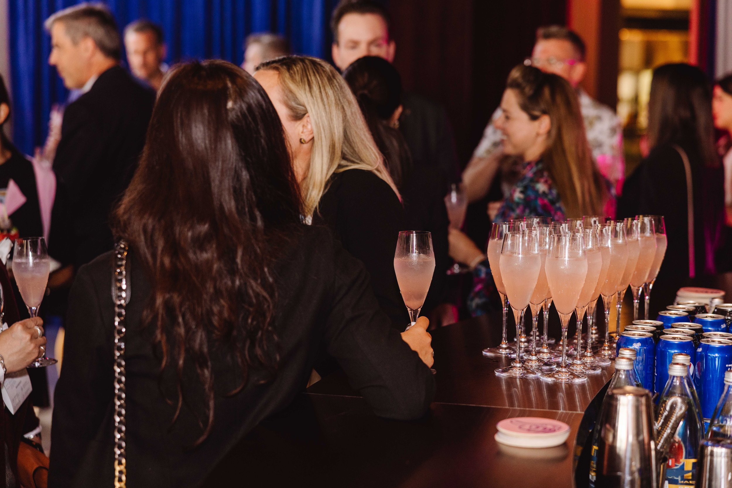 DiveBar-83.jpg