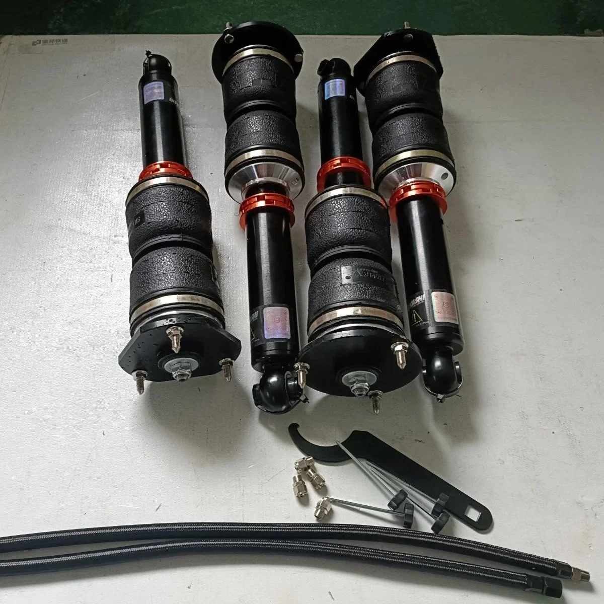 AIR+STRUTS+1.jpg (Copy)