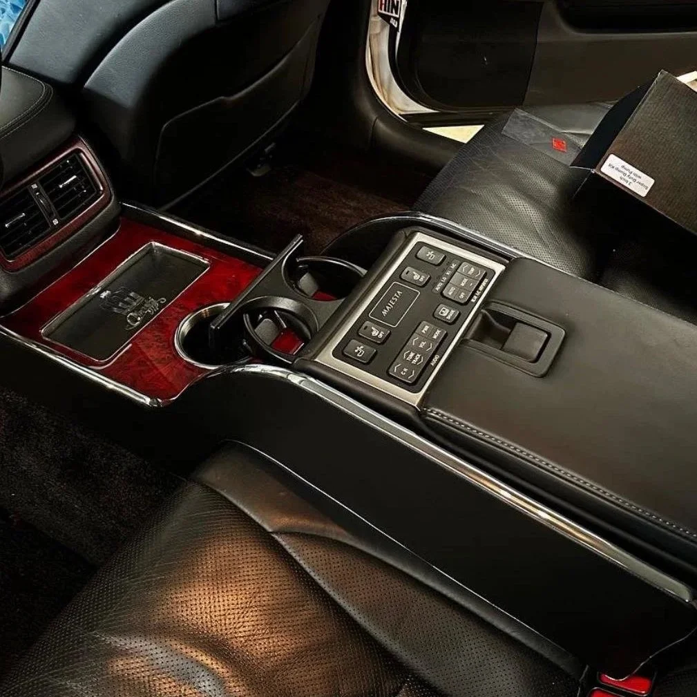 URDS206+Rear+Table.jpg