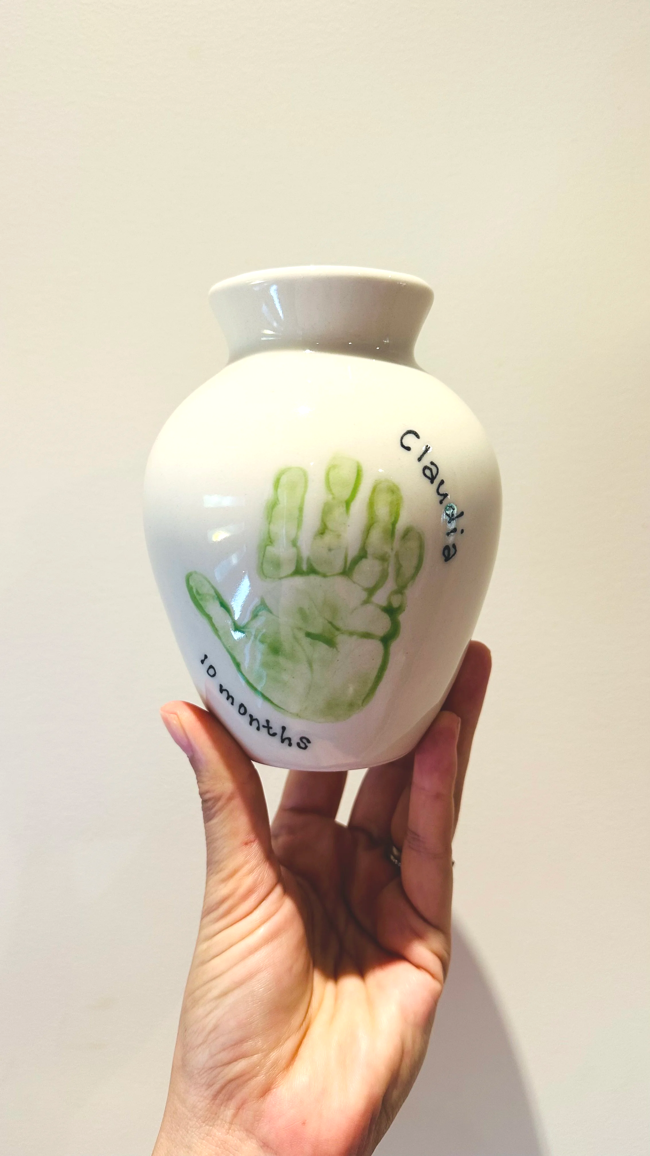 baby-handprint-footprint-ceramic-vase.png