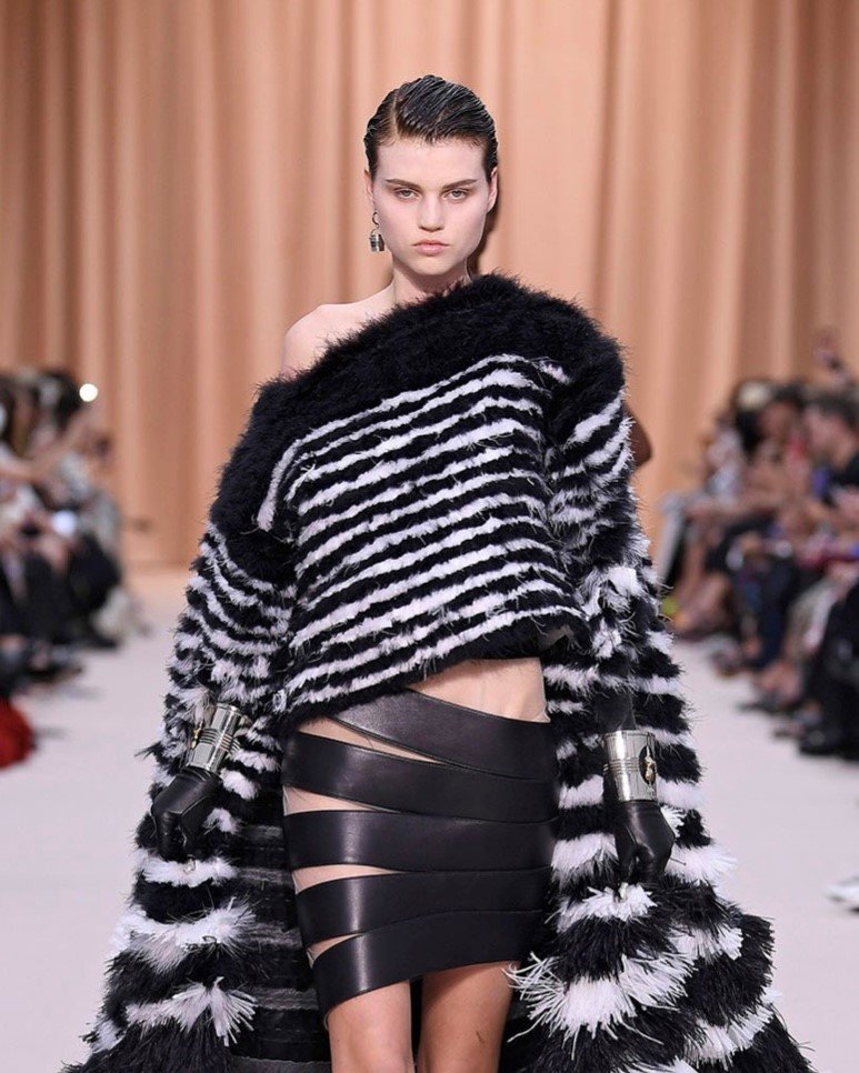 Jean-Paul Gautier Paris Fashion week AW22
Key MUA: Isamaya Ffrench