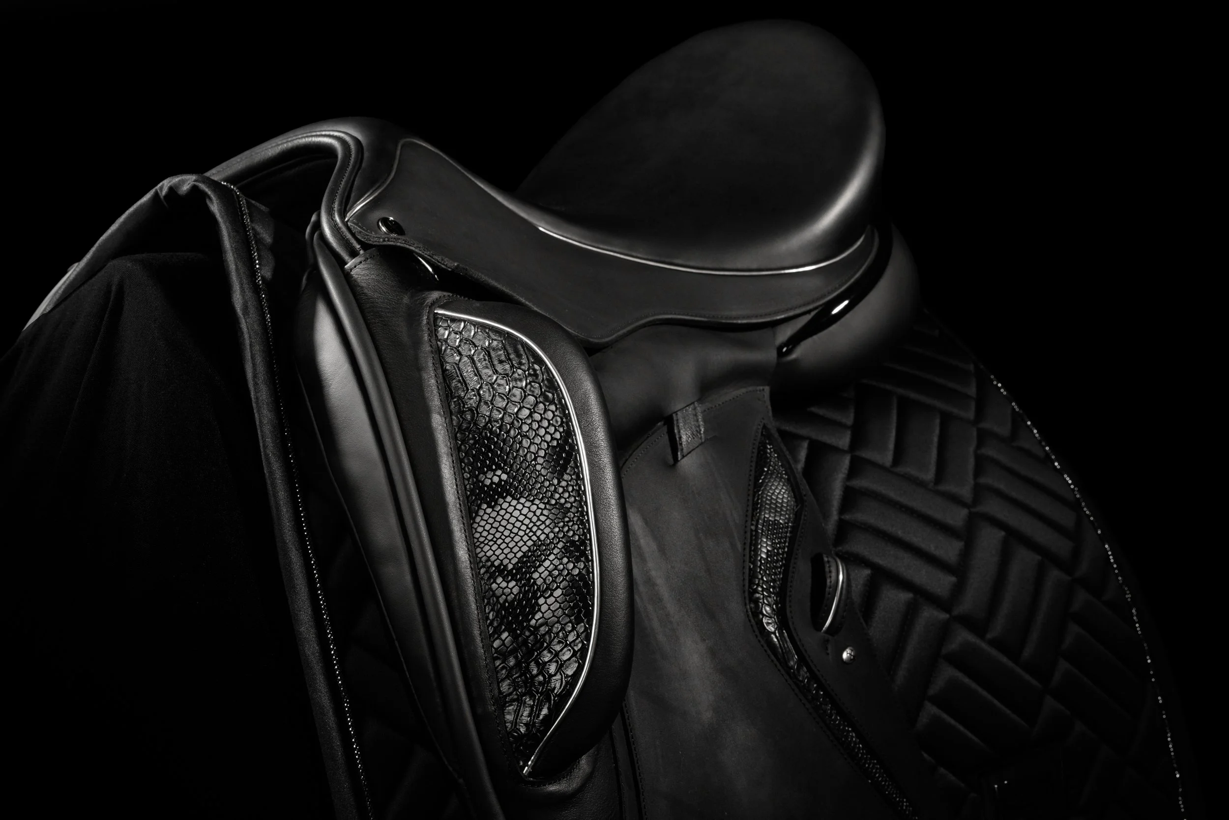 SADDLE 4-3.jpg