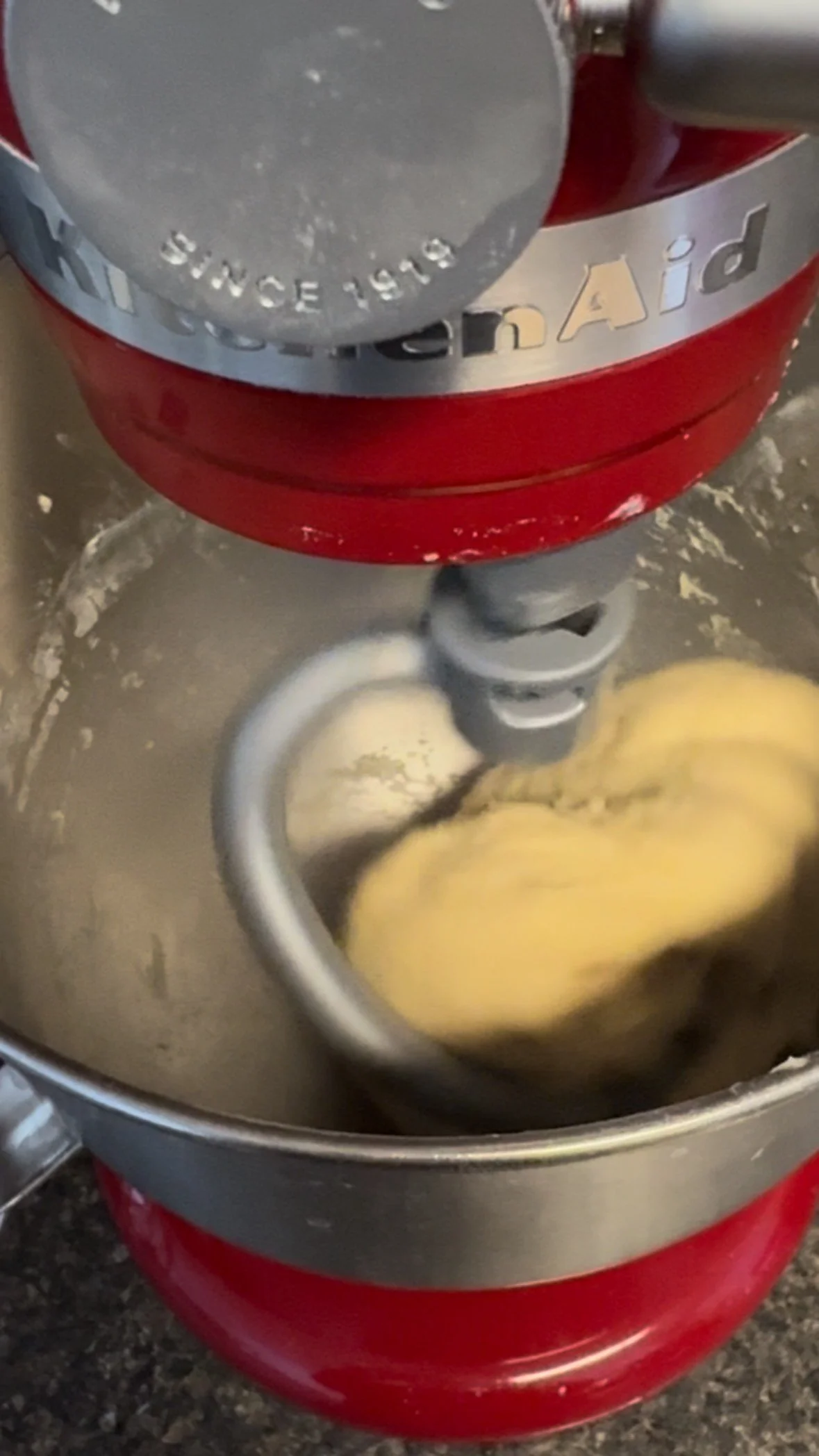 LOVE my Stella!!!
First time using her for cinnamon rolls. I can literally multitask now. She’s just doin her thang!
❤️
#SmallBusiness #cottagebakery #sourdough #homebakery #gourmetcookies #homebaker #guthealth #sweetbread #farmersmarket #sco