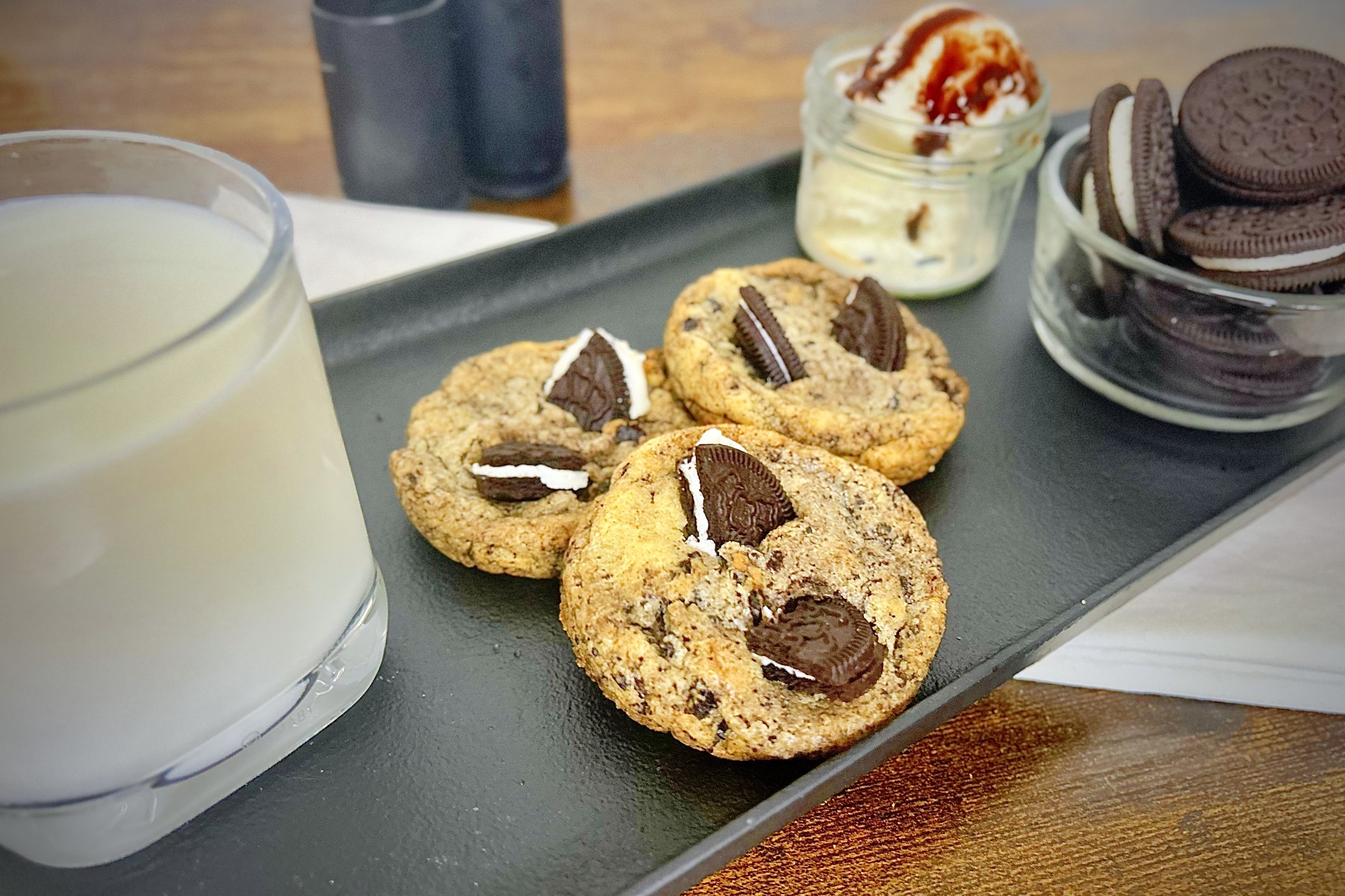 Cookies & Cream Crave
