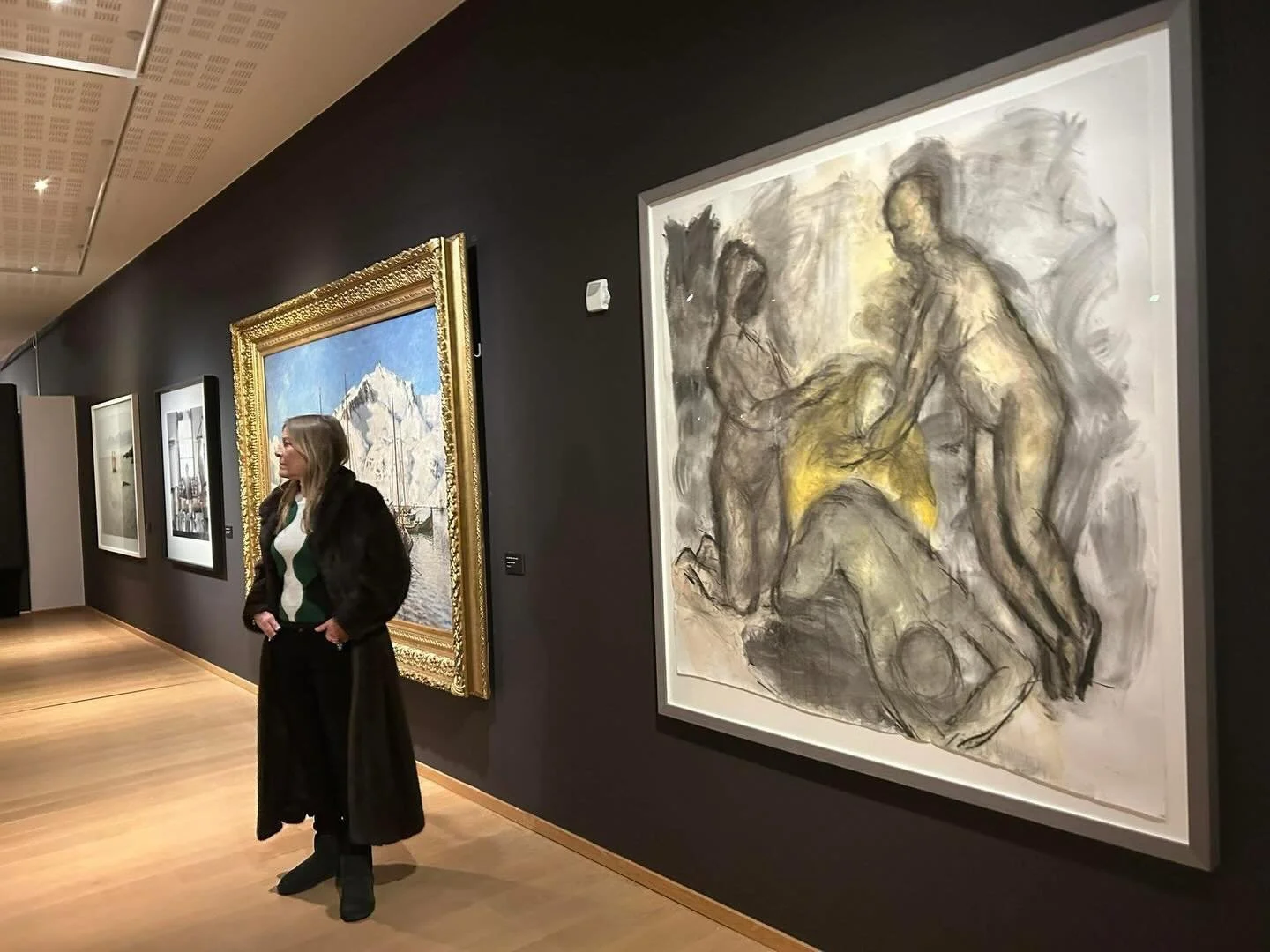 Greatful  to see my work here and in such good company and many more on view!  @griegkunstsamling @griegfoundation @oseanakulturhus 
Photo @hanscomjared 
#balke 
#kikismith 
@akdolven 
@estherbjo 
#torildstray /detail

#kunst #art