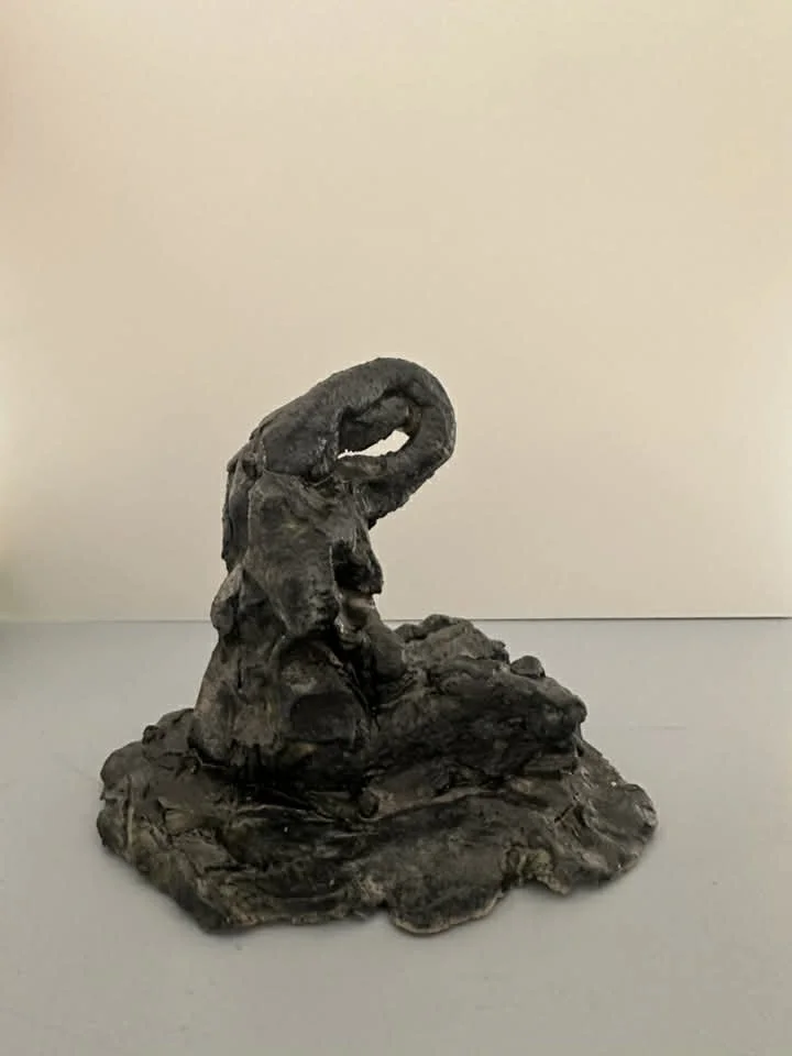 Sculpture : Figure -eight