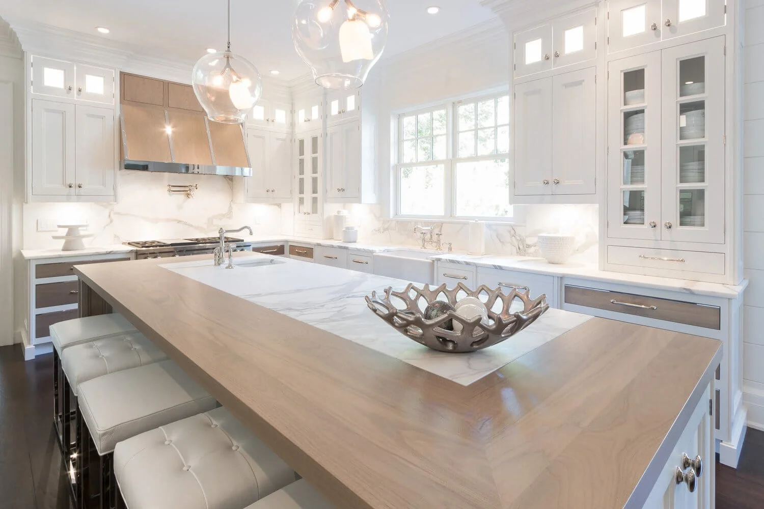 Harmonious Luxury Kitchen Design in South Hampton, NY