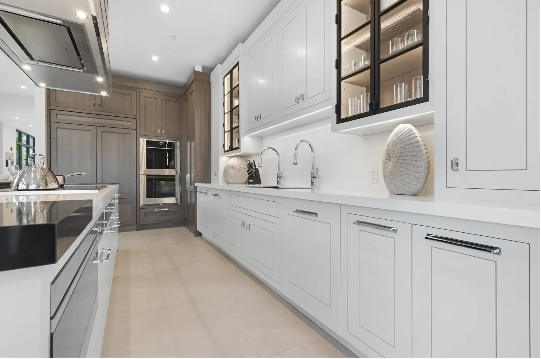 south-florida-sophisticated-kitchen-cabinets.webp