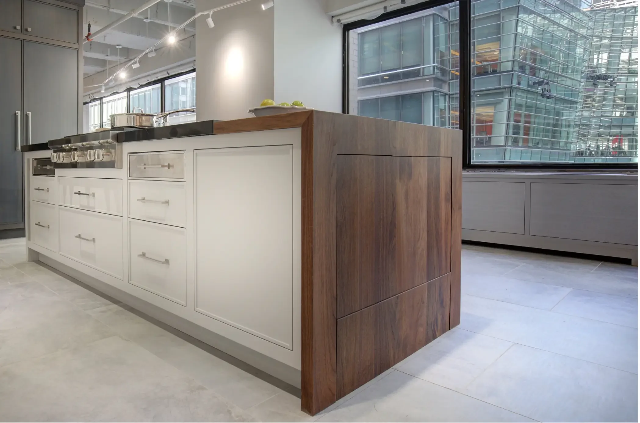 new-york-showroom-madison-island.webp