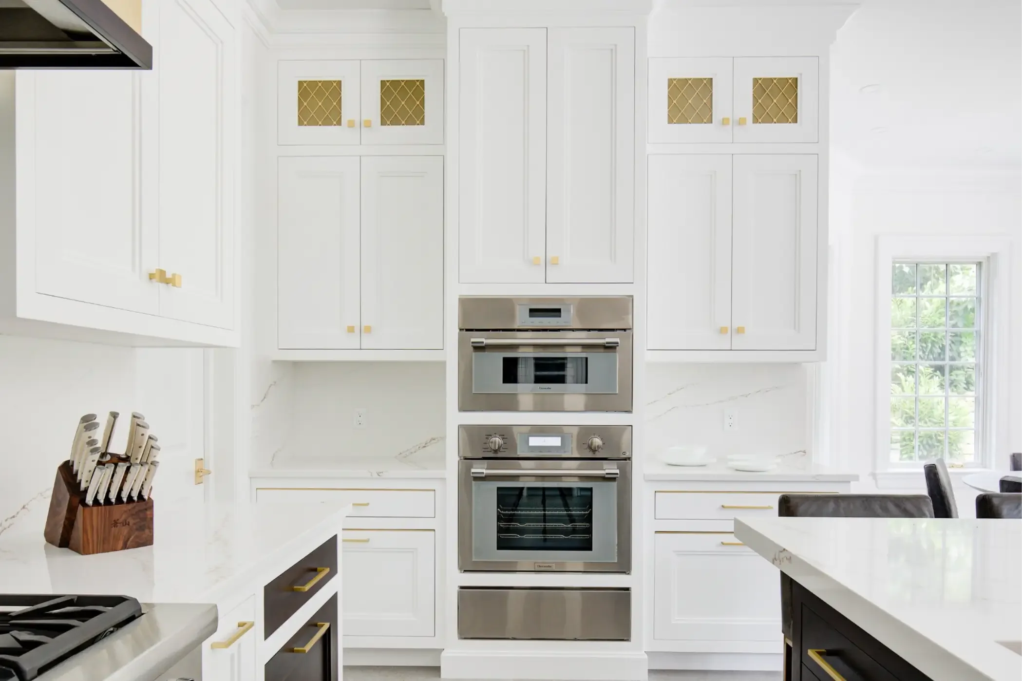 white-meridian-kitchen-double-ovens.webp