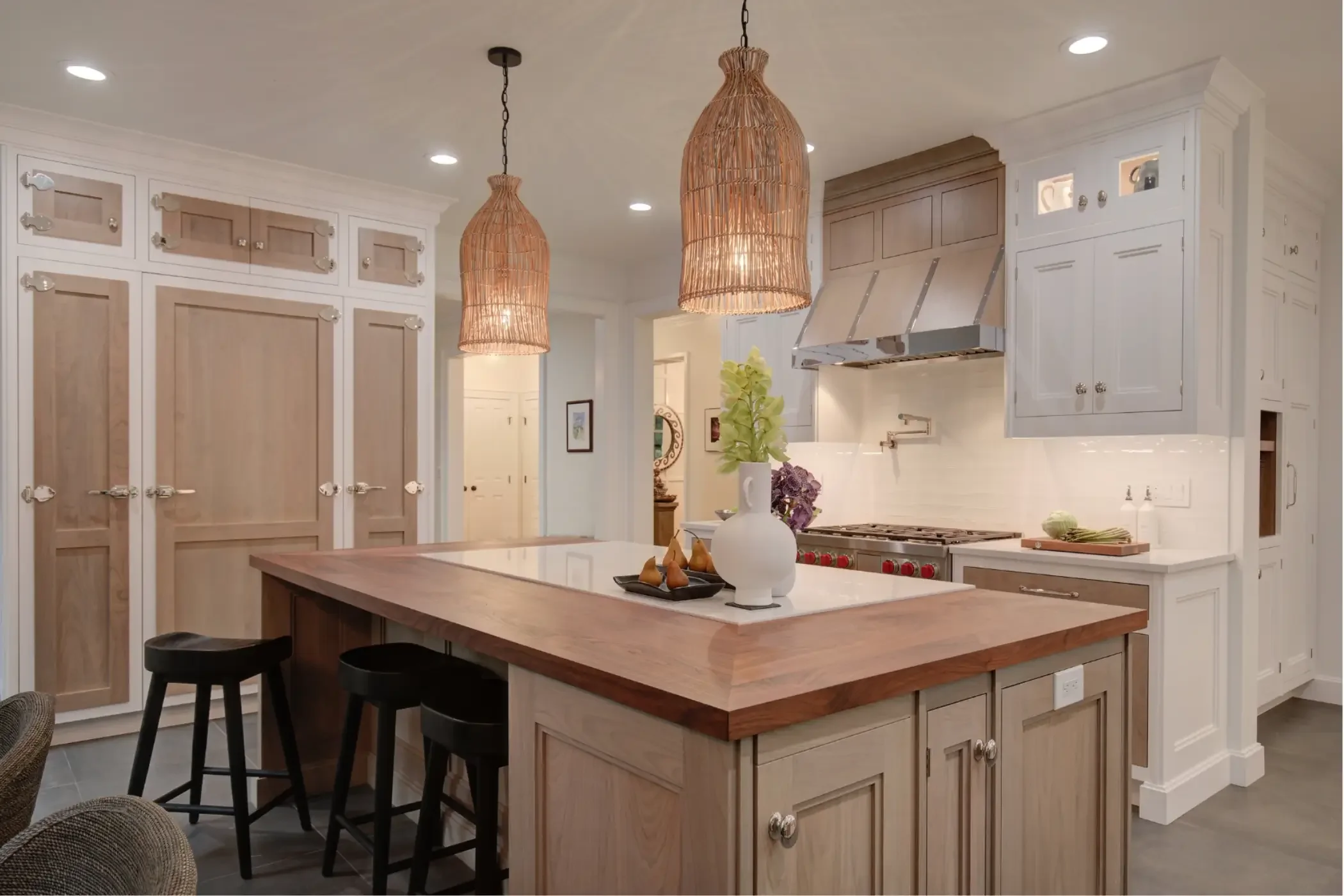 new-york-pearl-walnut-kitchen.webp