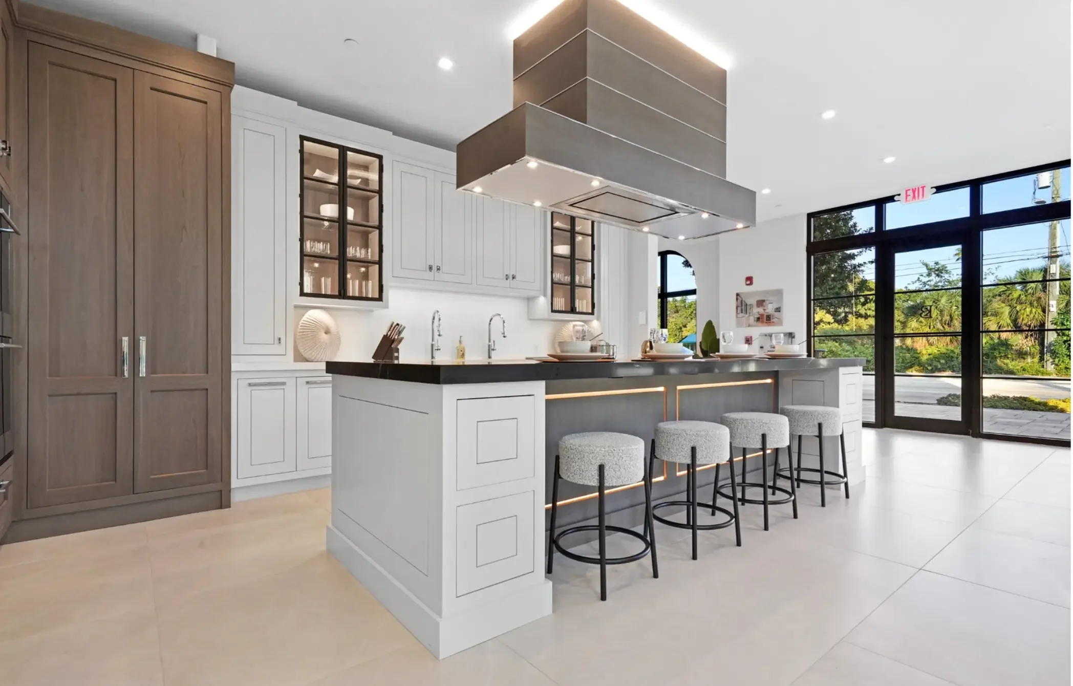 west-palm-showroom-revelane-cabinets.webp