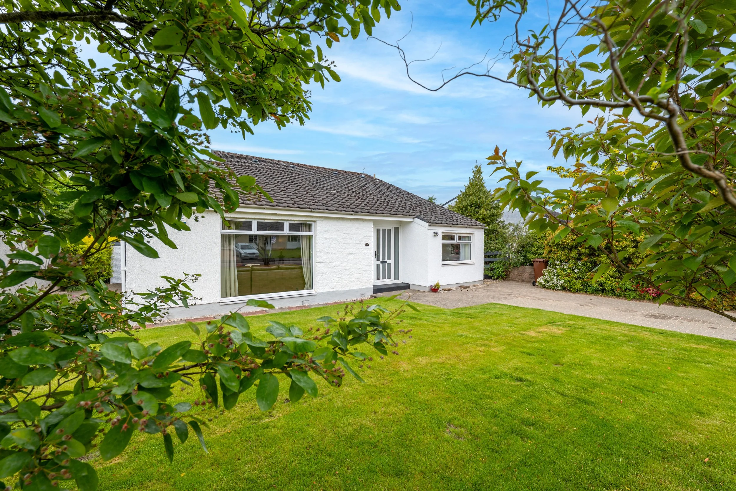 31 Murieston Drive (PHOTO front)-38.jpg