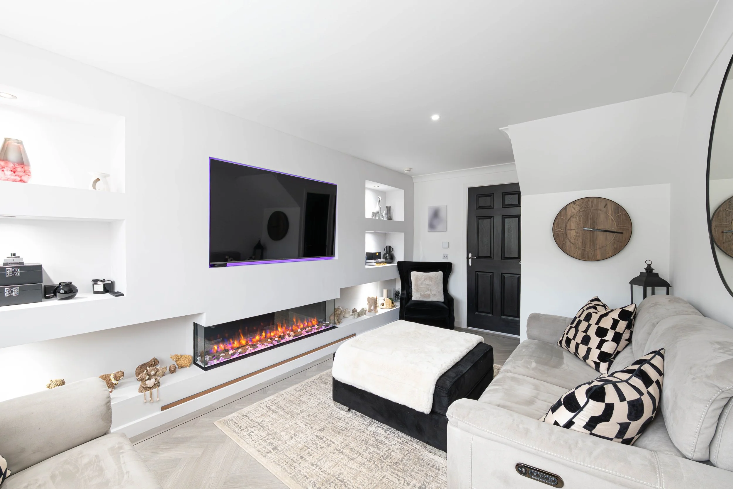 29 Mickel Crescent (PHOTOS blur).jpg