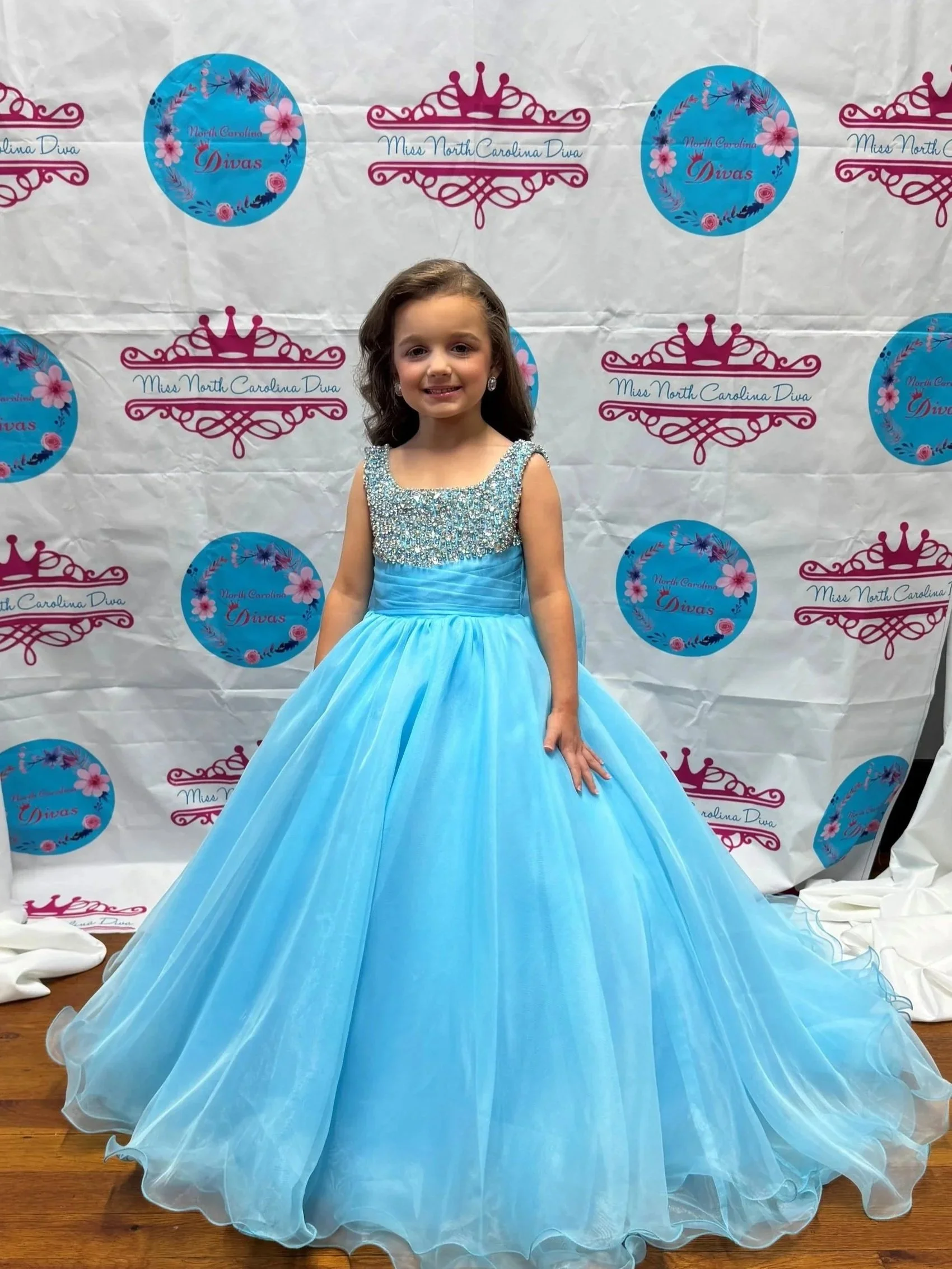 Cinderella’s Daydream (Little Girls size 2)