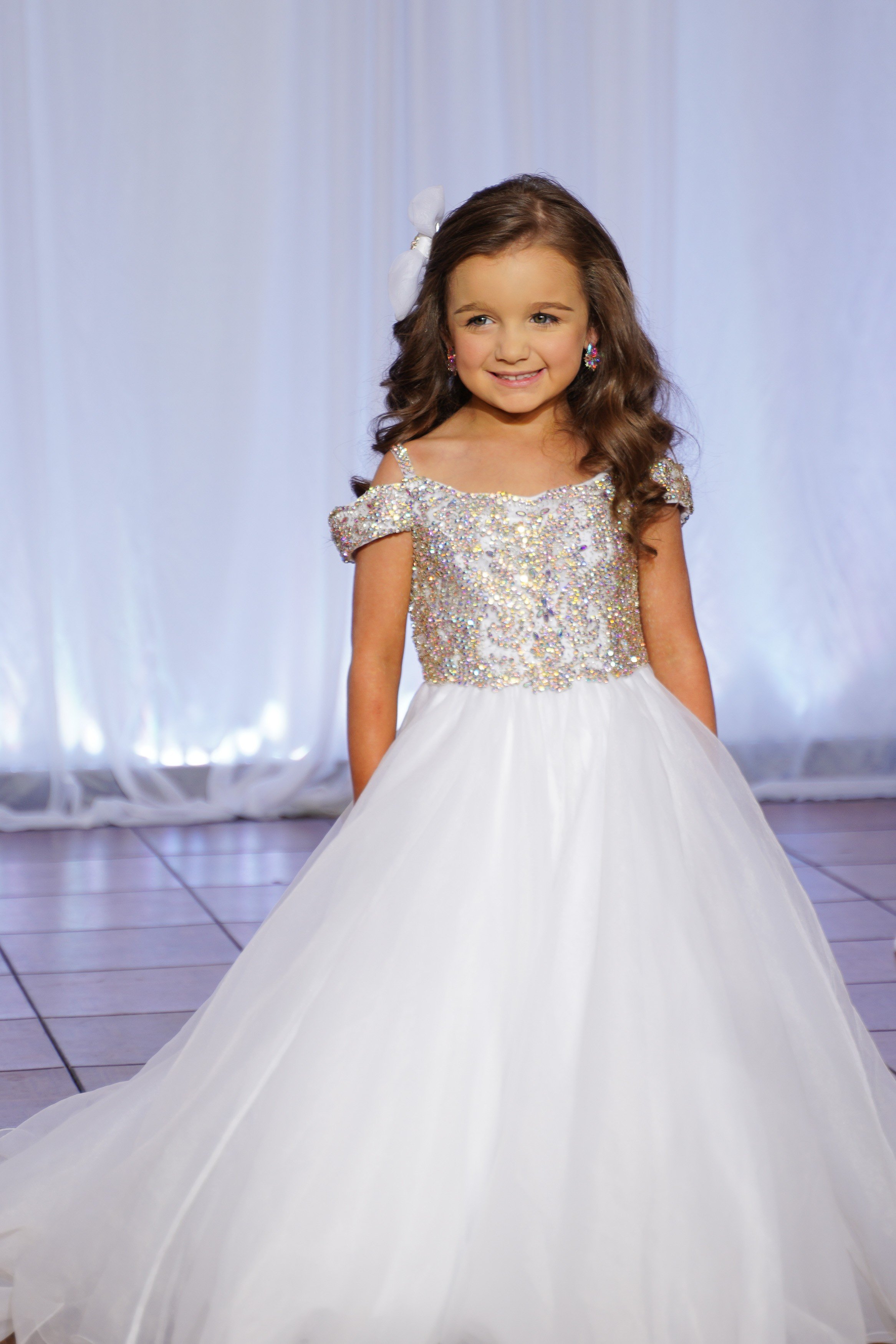 Duchess Dazzle (Little girls size 2)