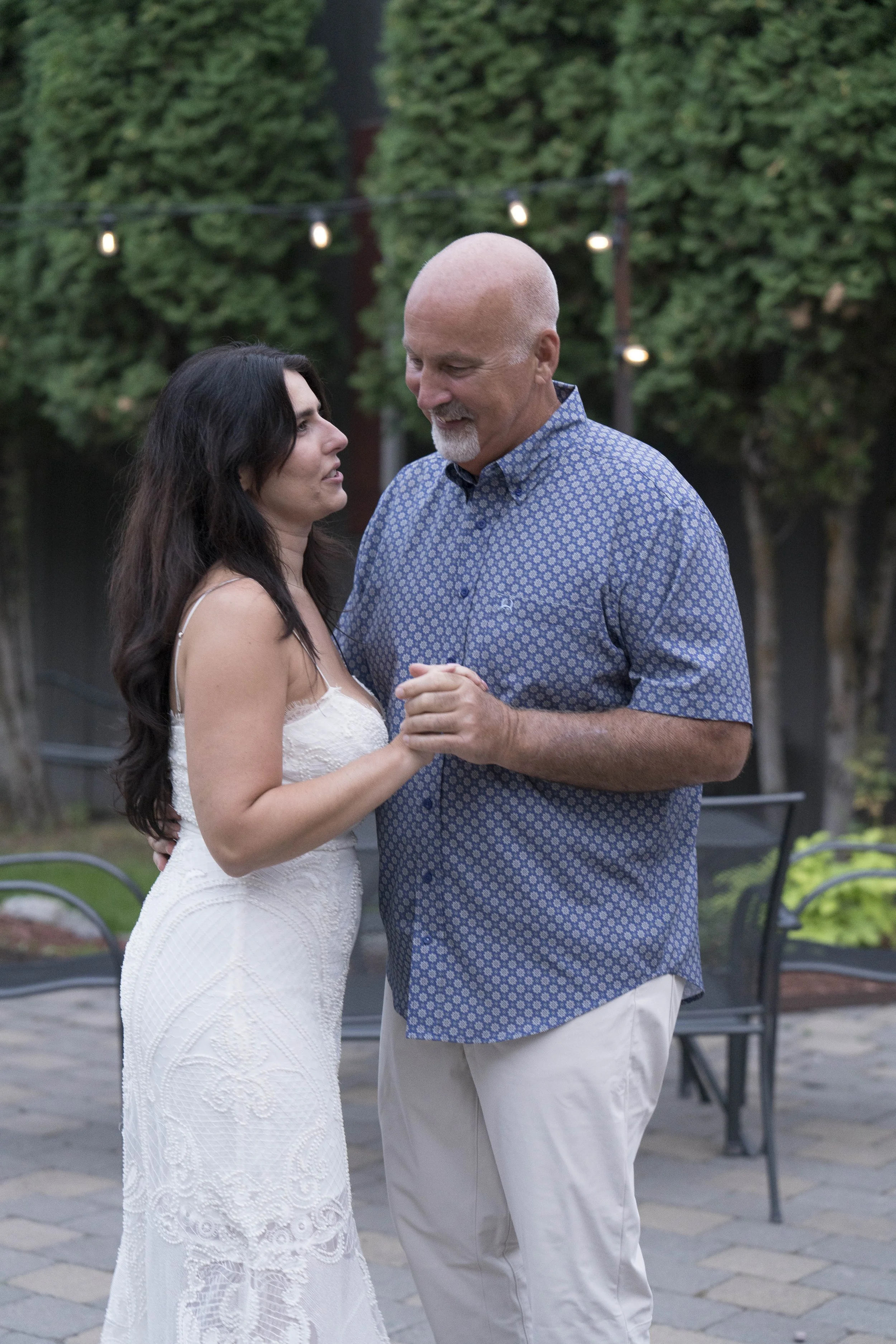 Intimate wedding photographer Chicago, Chicago elopement photography, Small wedding photographer Chicago, Chicago destination wedding photographer, Chicago wedding photographer, Downtown Chicago elopement, Chicago micro wedding photographer