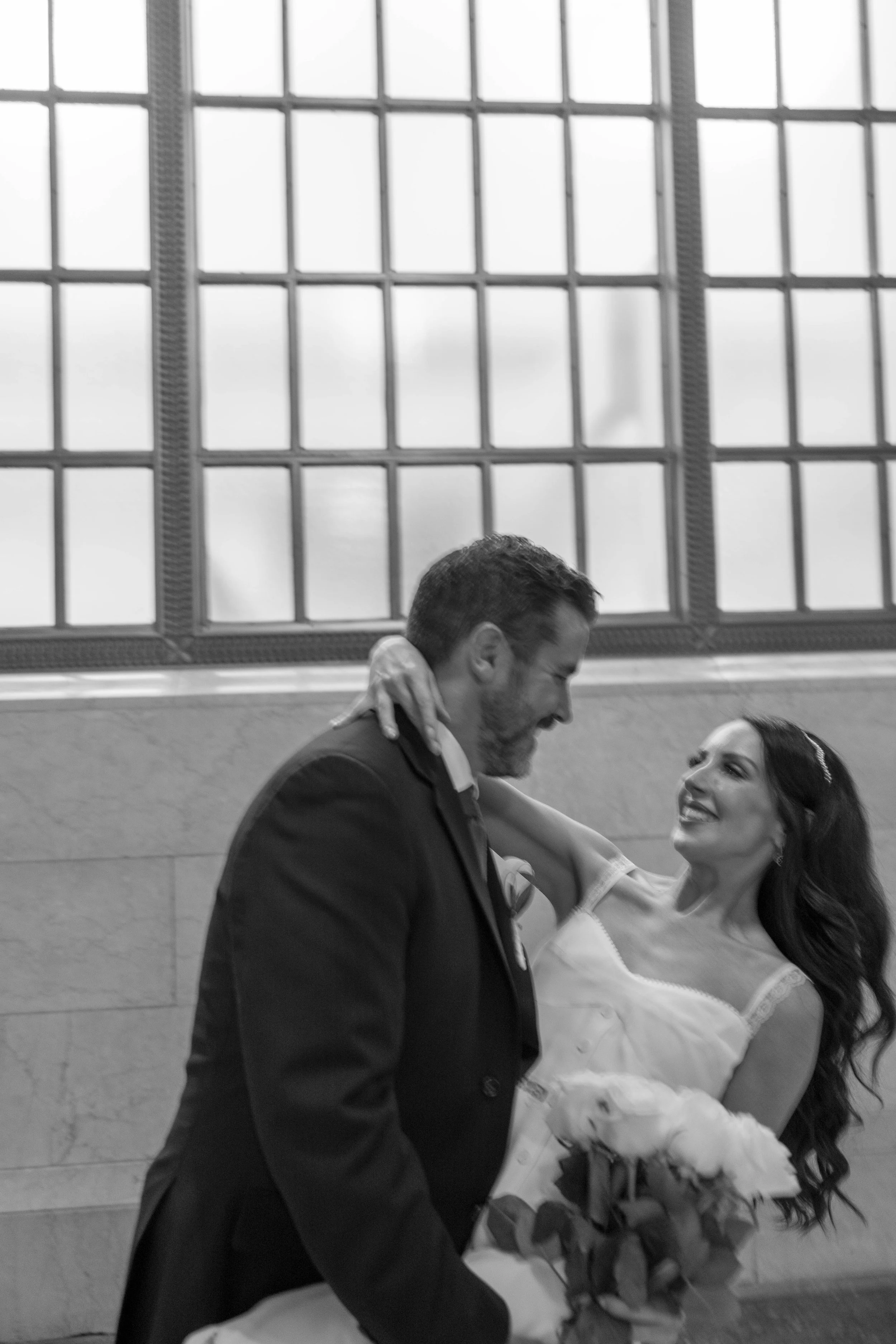Chicago Courthouse Wedding. Chicago Courthouse Elopement. Chicago Vintage Wedding Photographer. Jarae Comstock Elopement Photographer. Chicago City Hall. Vintage Wedding. #chicagocourthouse wedding #chicagoelopement #chicagoenlopementphotographer