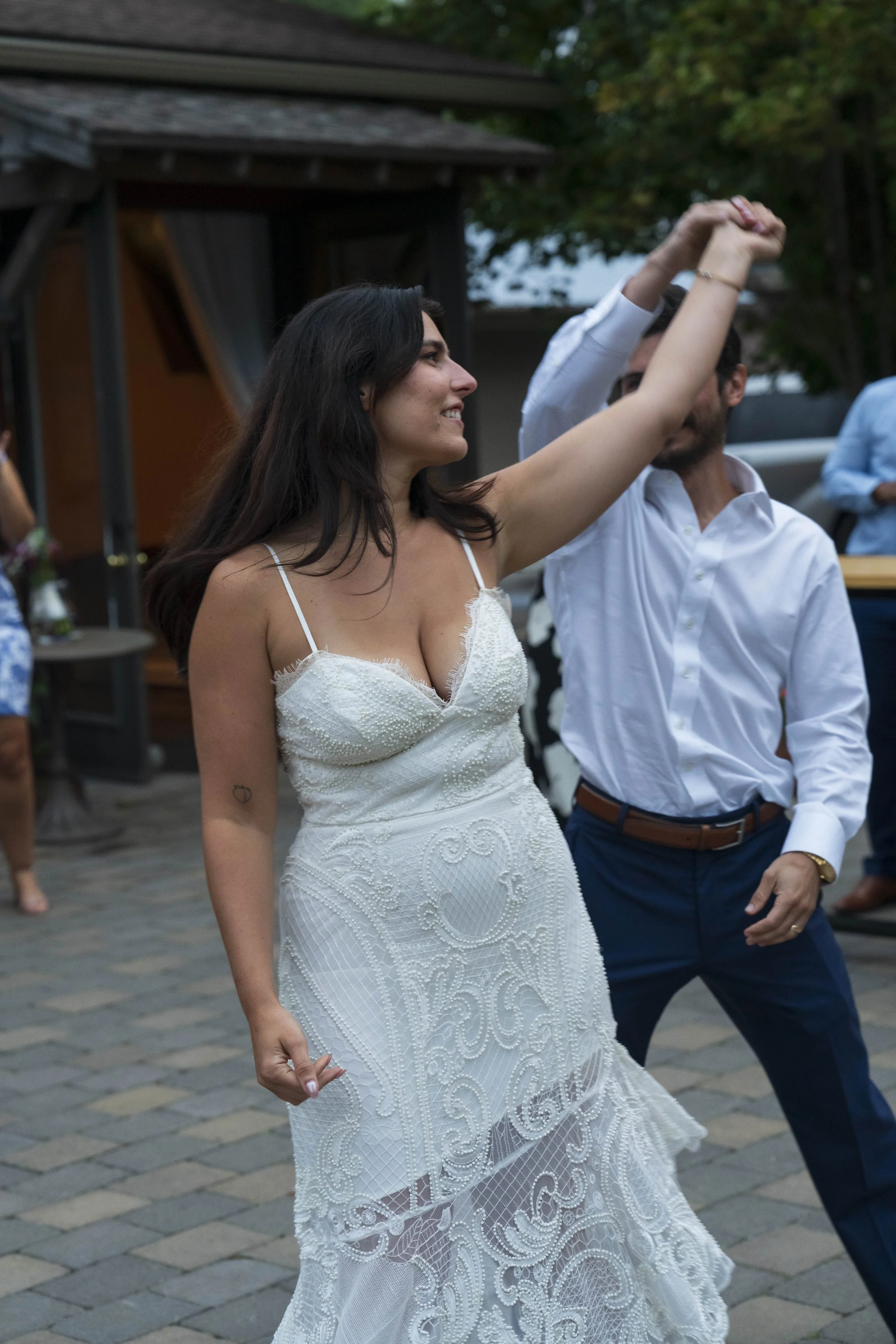 Intimate wedding photographer Chicago, Chicago elopement photography, Small wedding photographer Chicago, Chicago destination wedding photographer, Chicago wedding photographer, Downtown Chicago elopement, Chicago micro wedding photographer