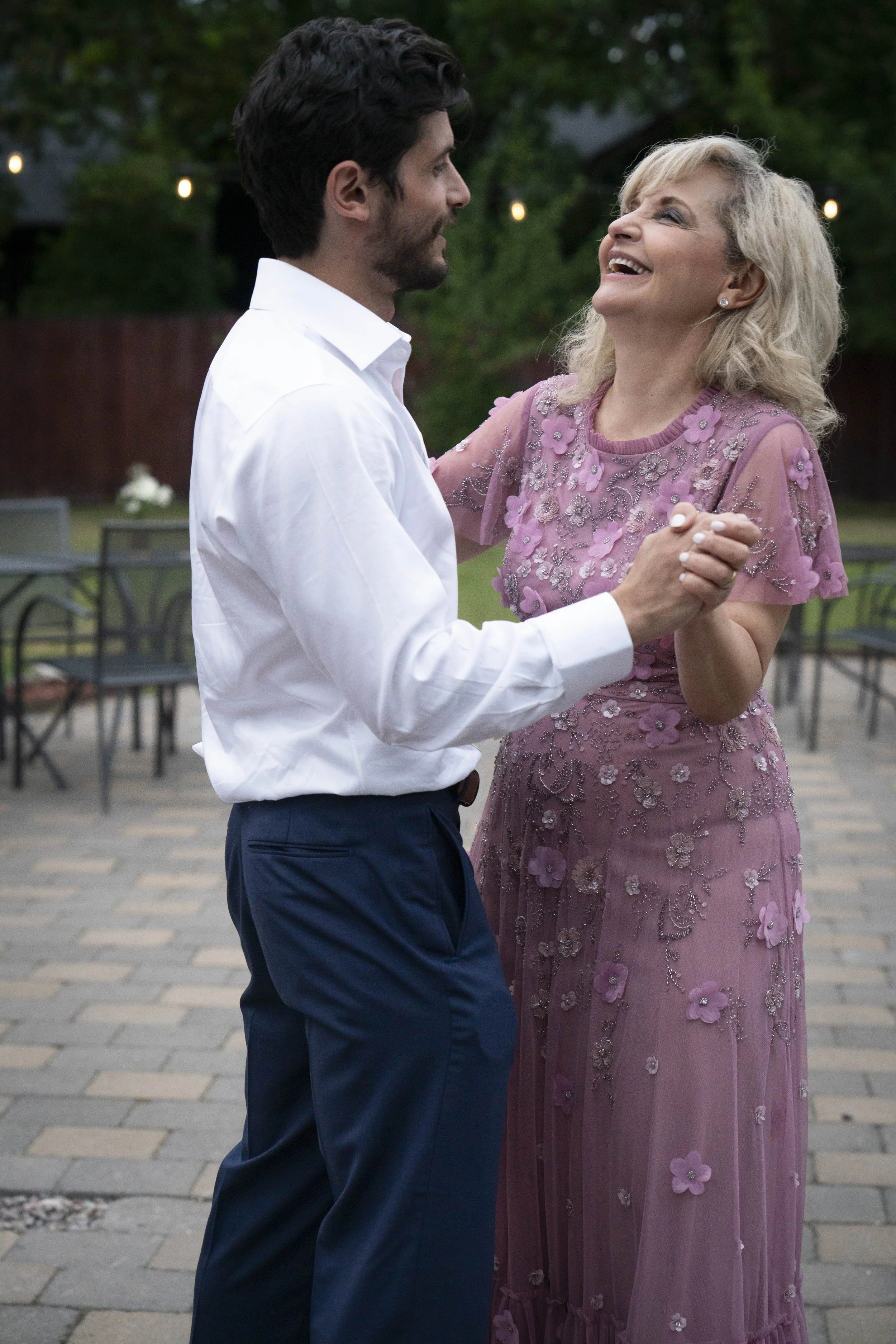 Intimate wedding photographer Chicago, Chicago elopement photography, Small wedding photographer Chicago, Chicago destination wedding photographer, Chicago wedding photographer, Downtown Chicago elopement, Chicago micro wedding photographer