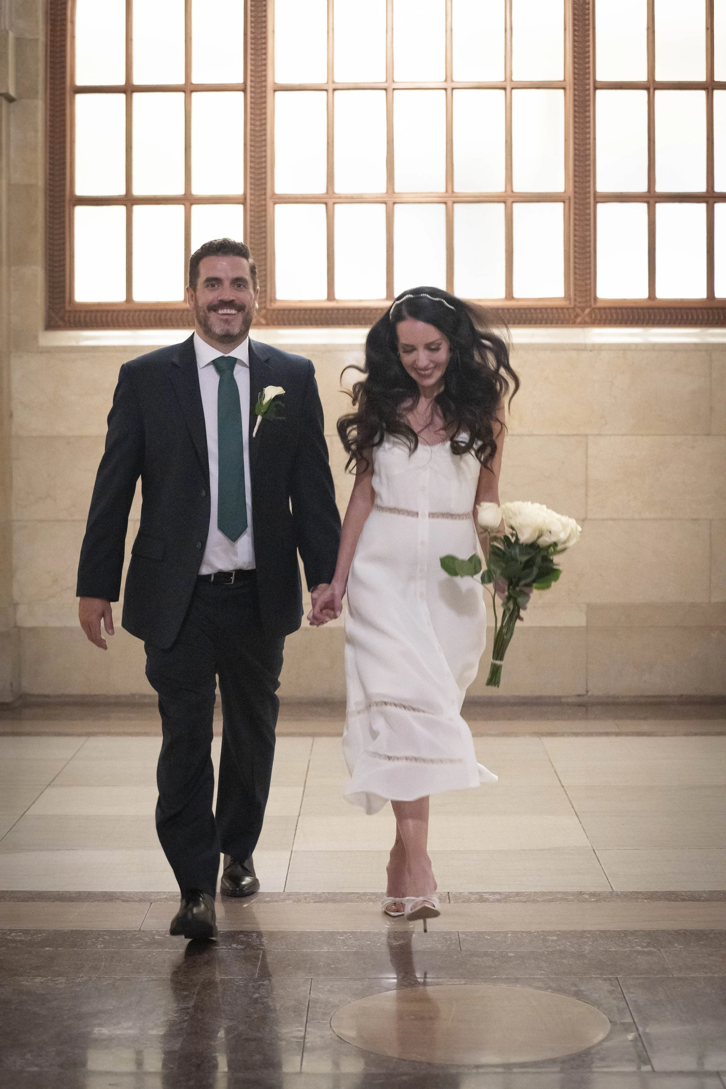 Chicago Courthouse Wedding. Chicago Courthouse Elopement. Chicago Vintage Wedding Photographer. Jarae Comstock Elopement Photographer. Chicago City Hall. Vintage Wedding. #chicagocourthouse wedding #chicagoelopement #chicagoenlopementphotographer