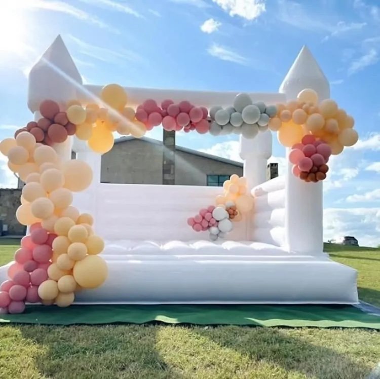 13x13 Square Bounce House