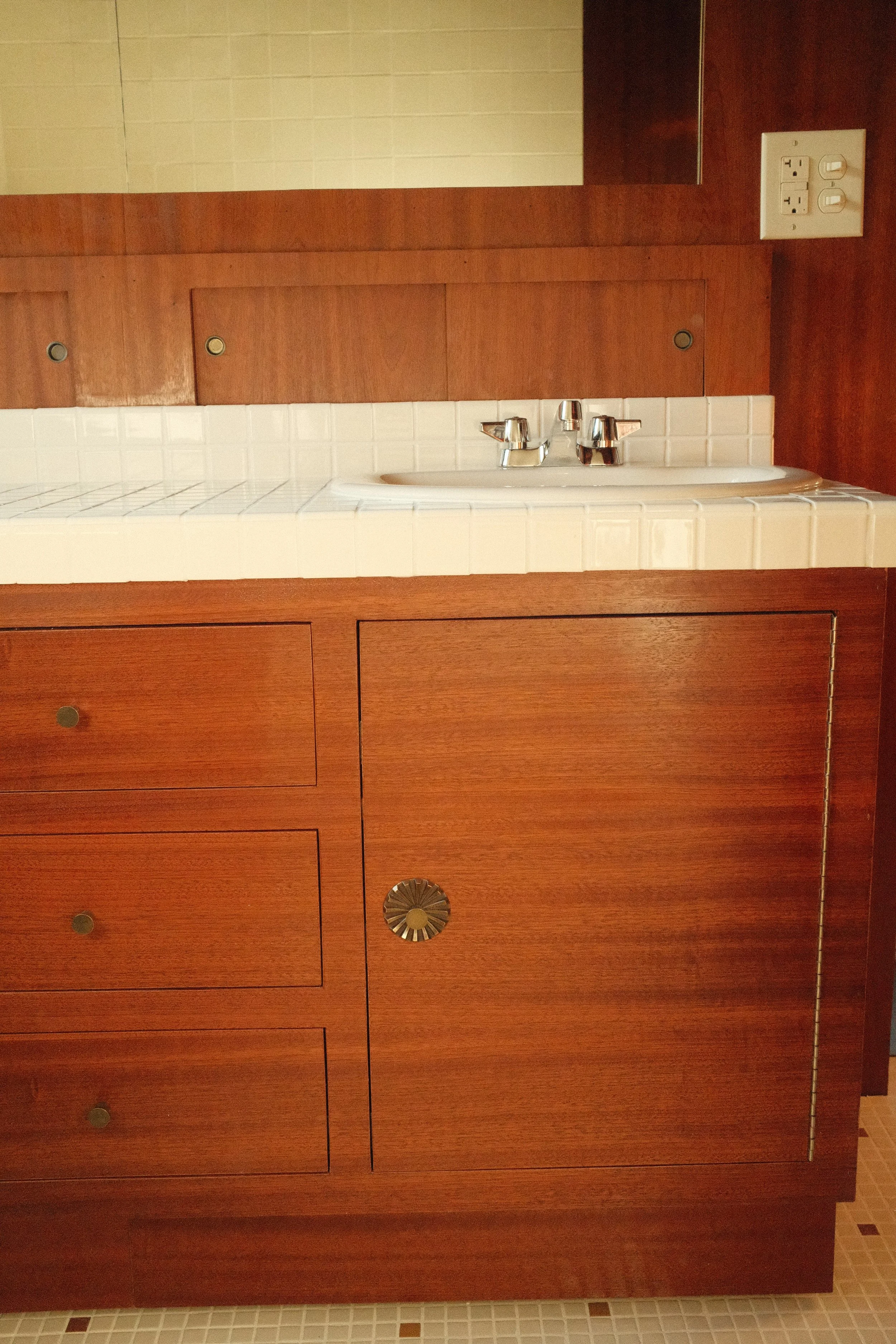 Unflipping sapele vanity with vintage hardware and tile counter