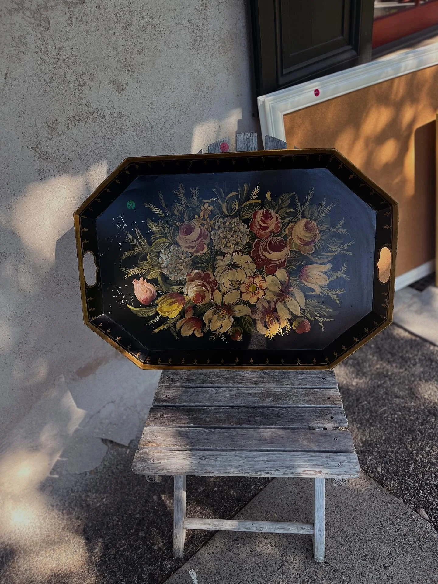 Every week there are new things to discover at Flourtown Vintage! #shopvintage #shoplocal #flourtownpa