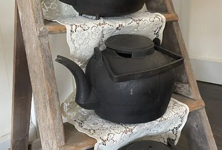 Late 1700s cast iron kettle