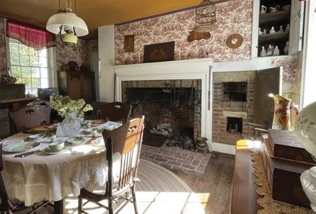Henderson Hall breakfast room