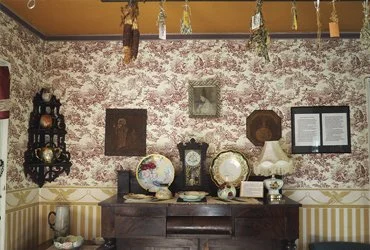 HH dishes display.jpg