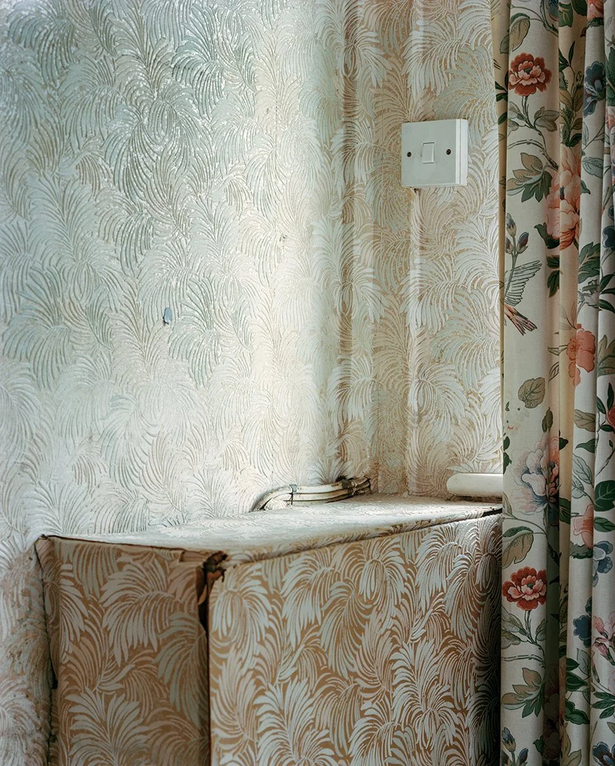 HALLWAY EMPTY TELEPHONE CORNER.jpg