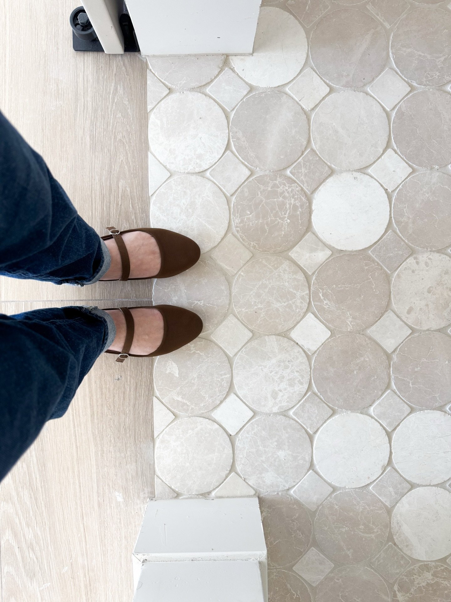 Design is built layer by layer. ✨
A few of our favorite tile selections are officially done and the vision is starting to take shape.
Because interiors deserve intention.

Project #HeartoftheHome