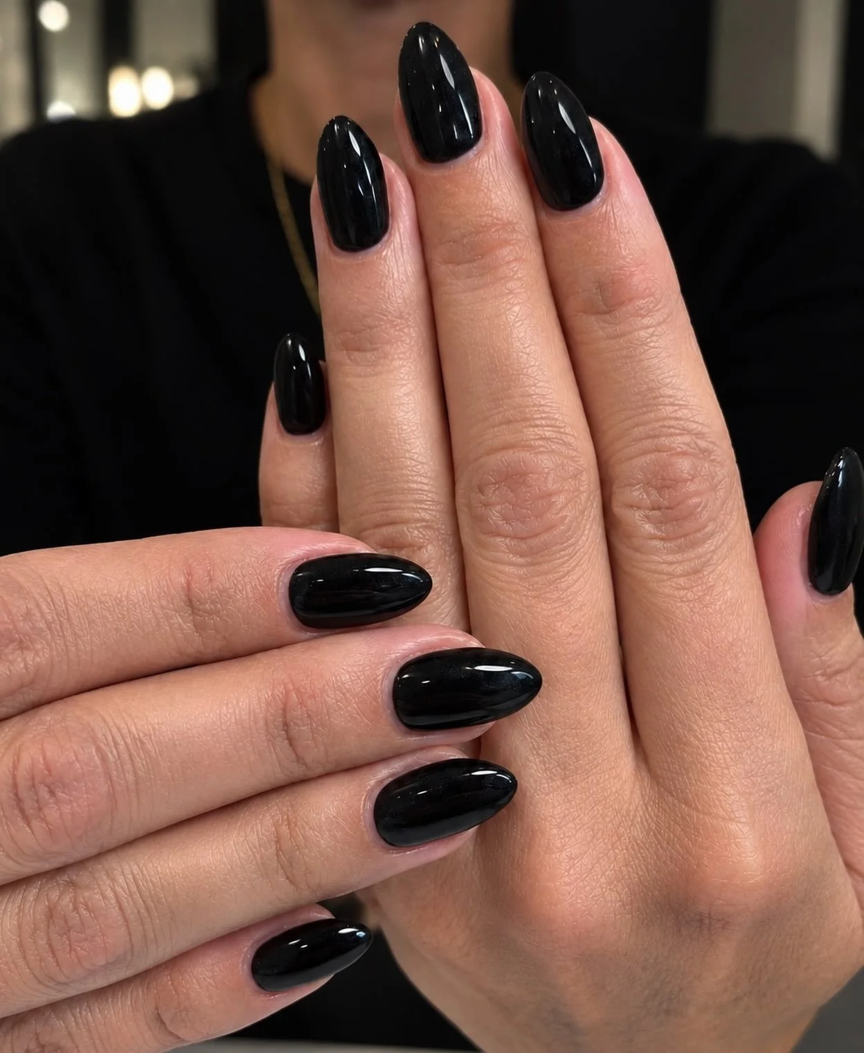 Black nails never miss 🖤 

CALL 781-224-0800 or TEXT 781-462-7444 to schedule your appointment! 

#structuregel #nails #halloween #nailinspo