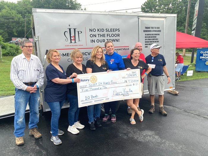 Twin Bridges builds beds for kids