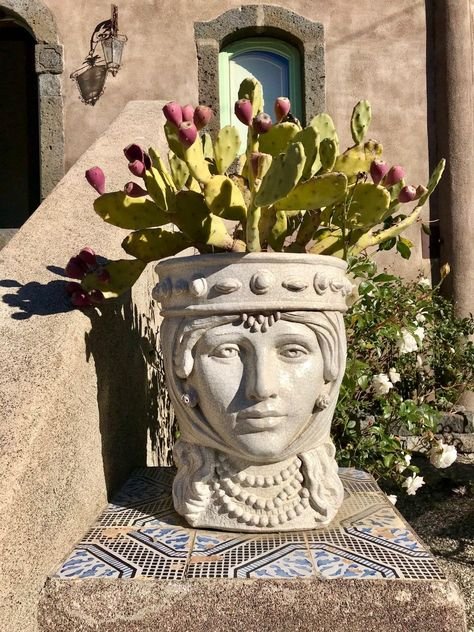 italy vases