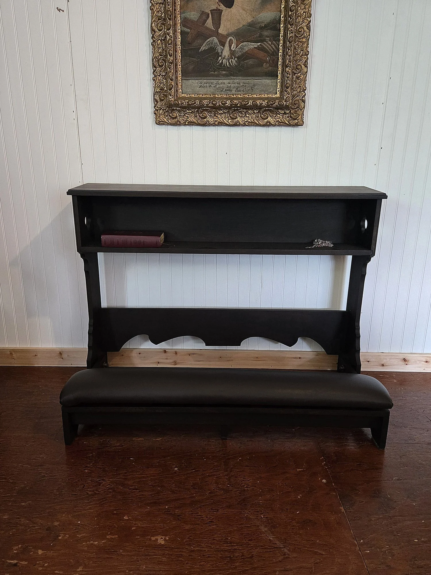 dark cherry prie-dieu.jpeg