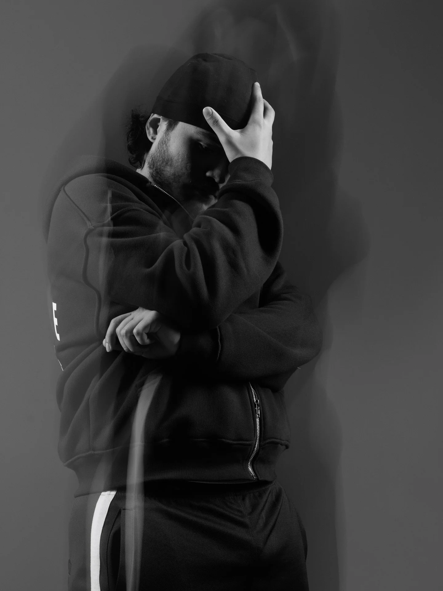 black &amp; white abstract energy ⚡️

artist: @ssssanteriaaaa
photographer: @mnaji_photo 
studio: @maisonlior