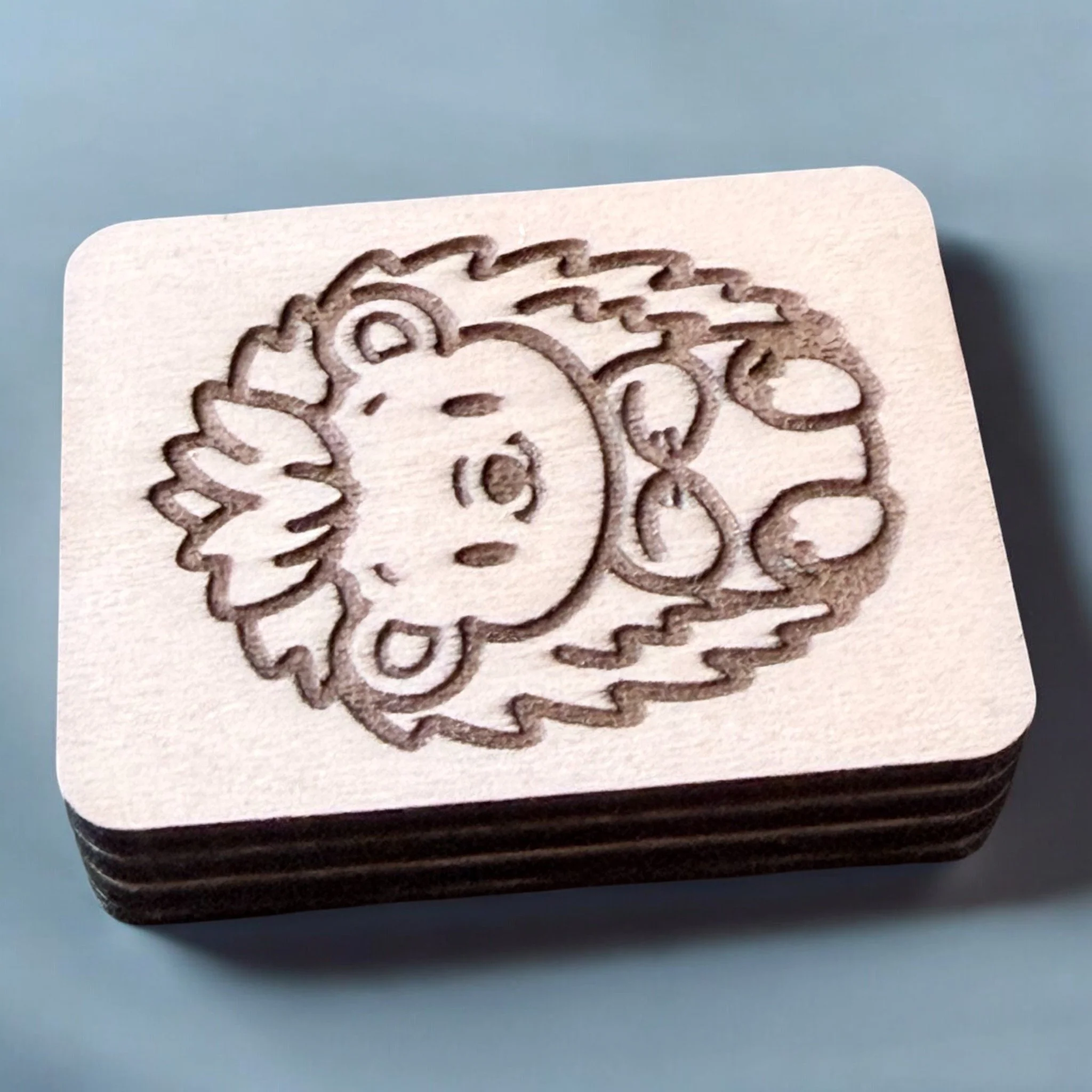 Handmade wooden Mahjong tile engraved with a cute hedgehog wearing a bow tie for Riichi or American sets.