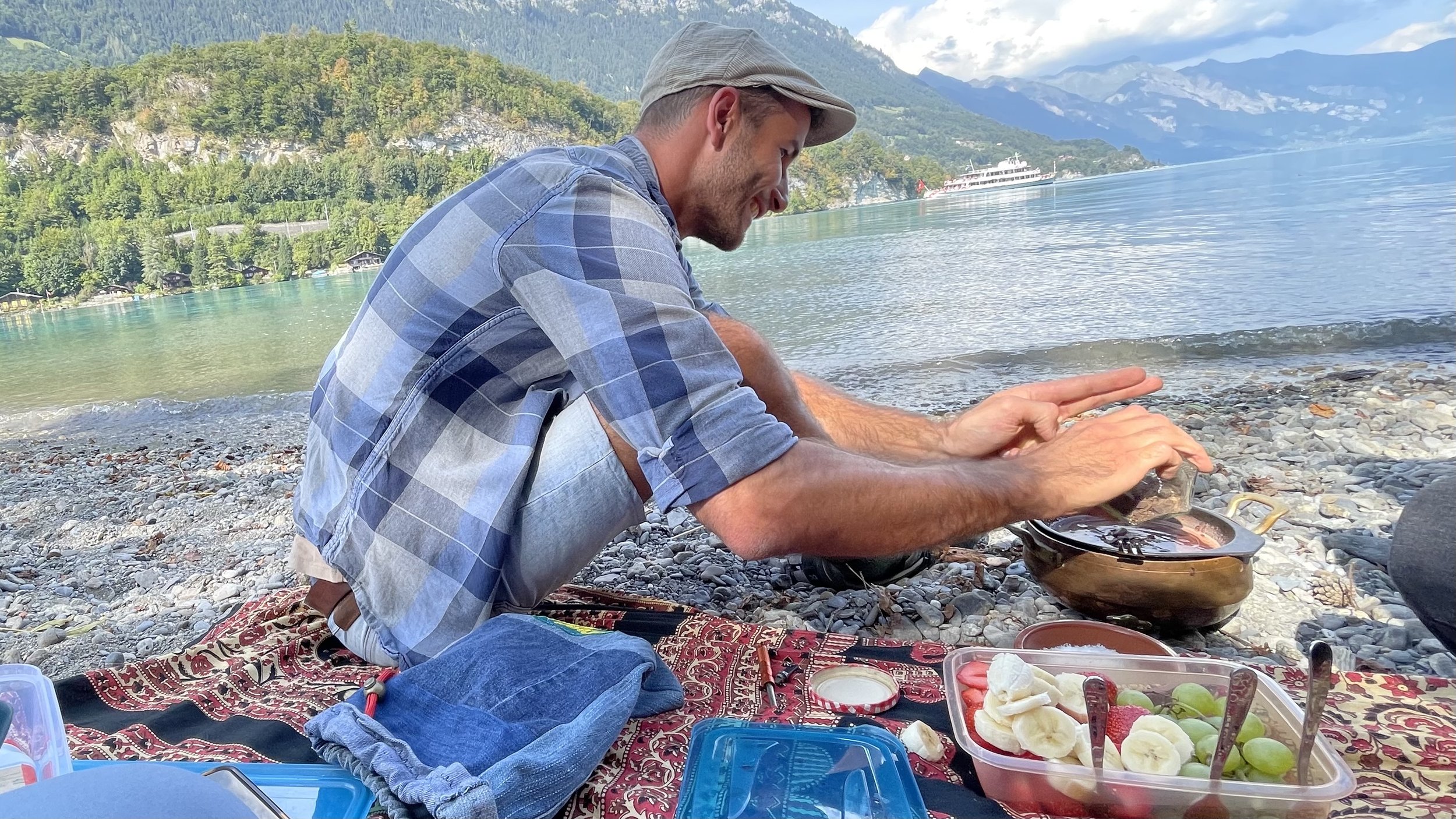 Eating Well on a Budget While Traveling (No, Not Just Instant Noodles)