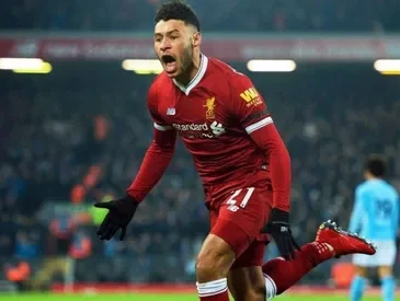 Alex Oxlaide Chamberlain playing soccer