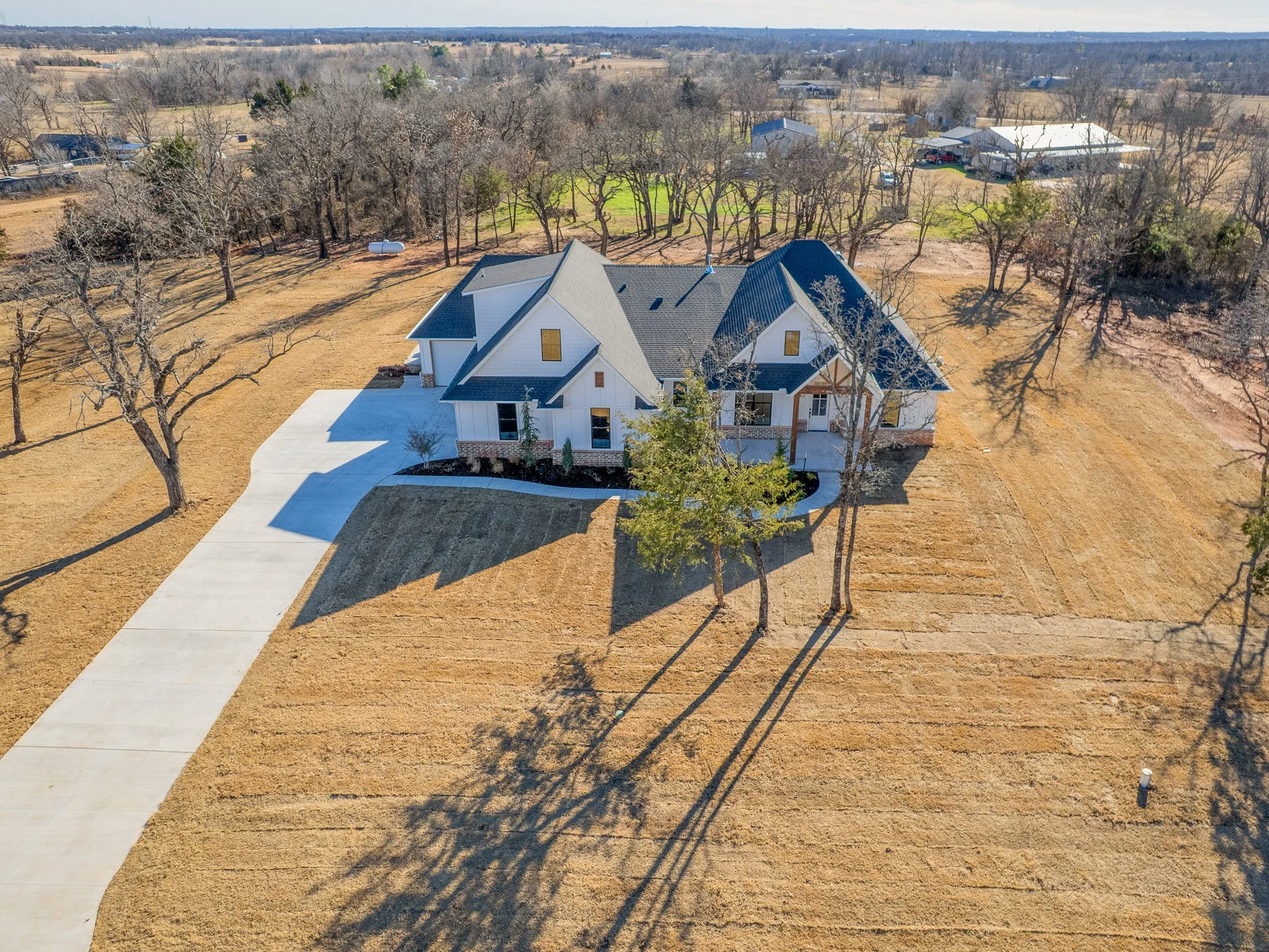 21200 Reserve Circle-62.jpg