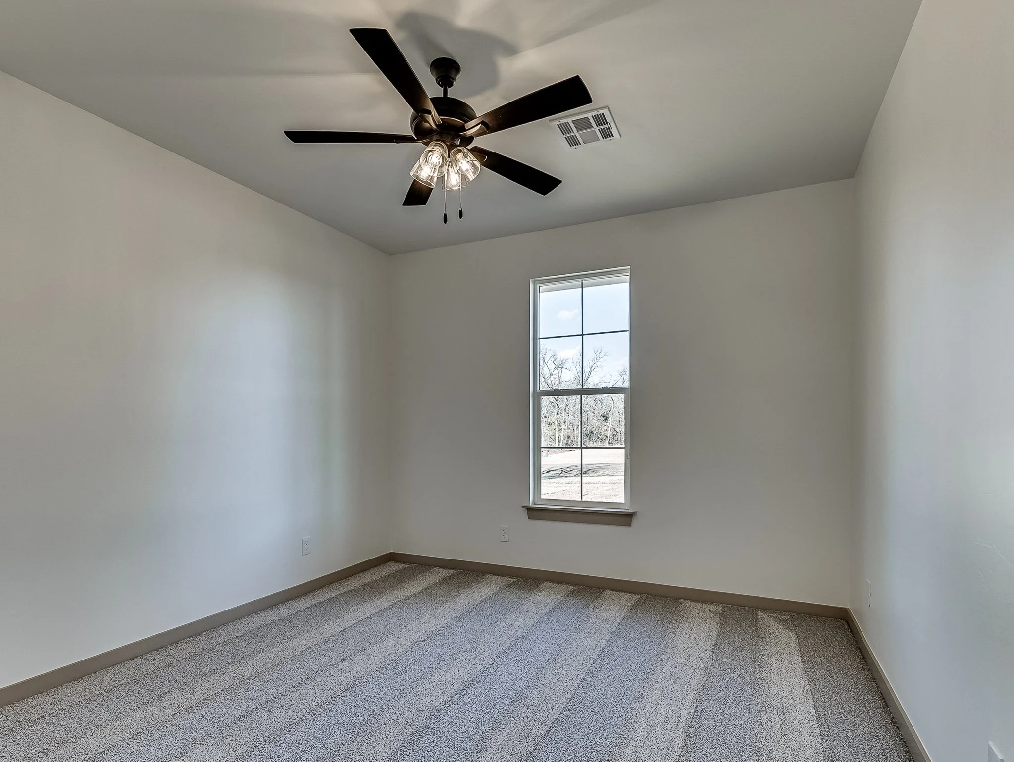 21200 Reserve Circle-40.jpg