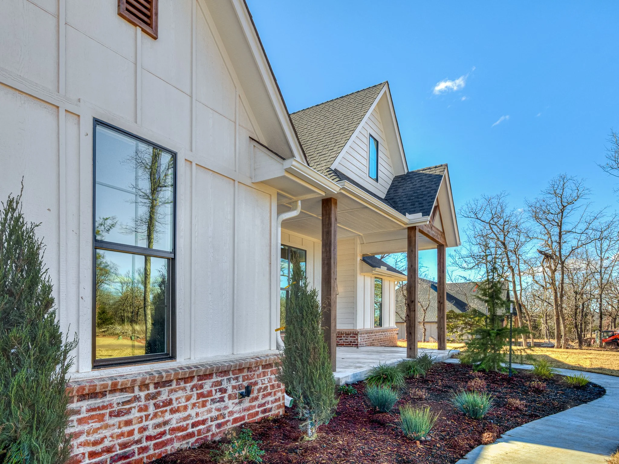 21200 Reserve Circle-6.jpg